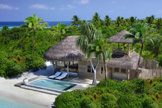 Un’isola sperduta delle Maldive può essere l’inizio di un grande viaggio d’avventura. Foto: Six Senses Laamu. viaggio avventura di lusso alle isole maldive. Sei Sensi Laamu
