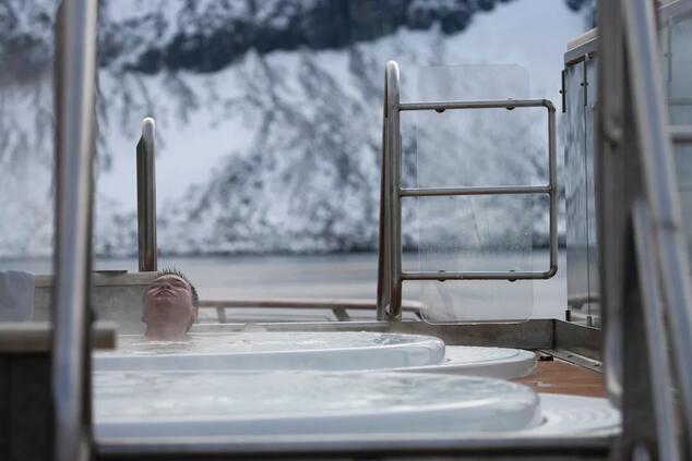 HX Hurtigruten Svalbard
