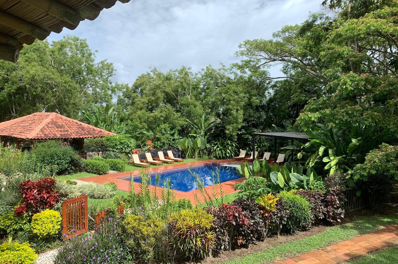 luxury travel Colombia hacienda bambusa