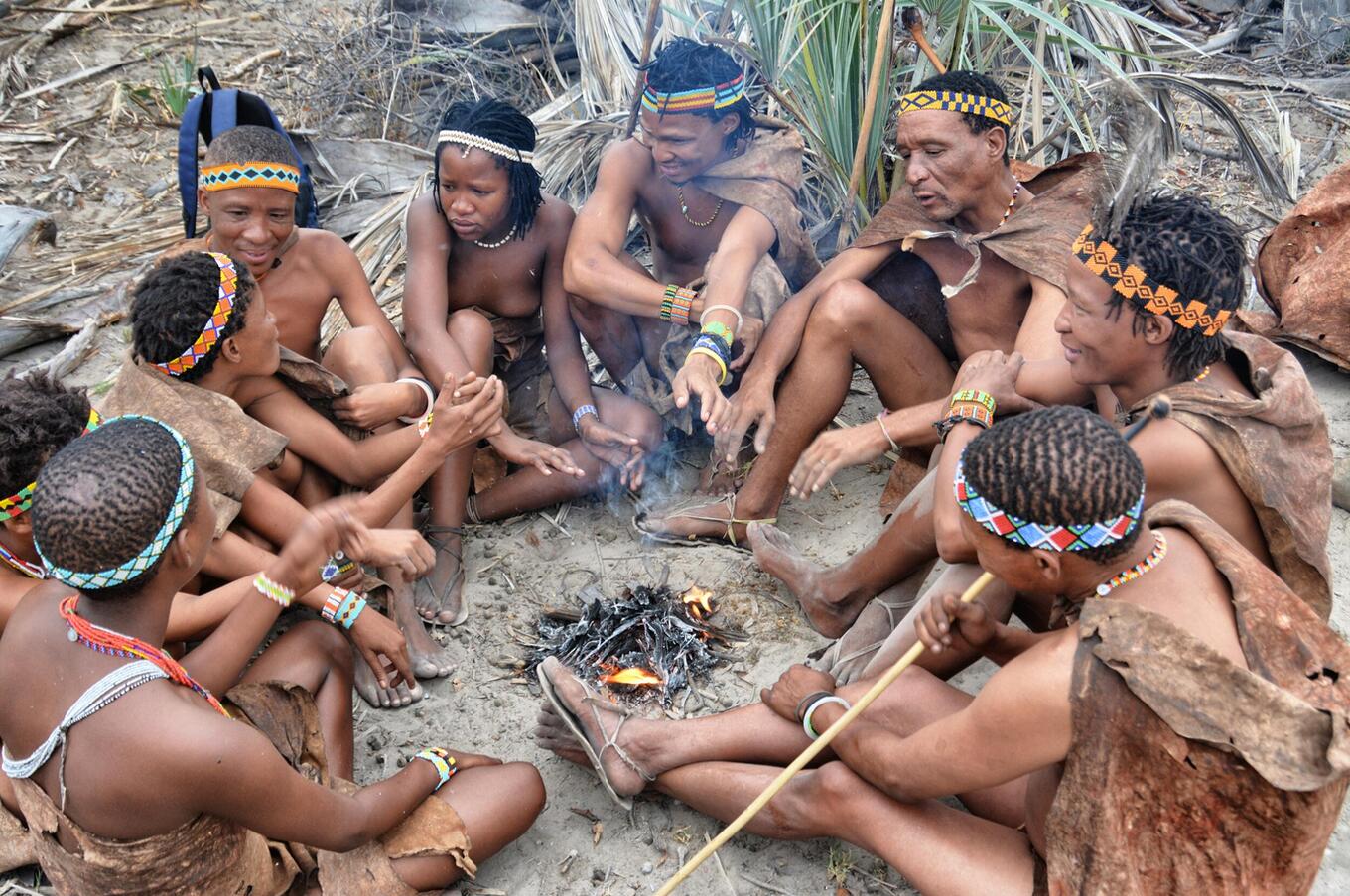 Comunità San Bushman nel deserto del Kalahari.  