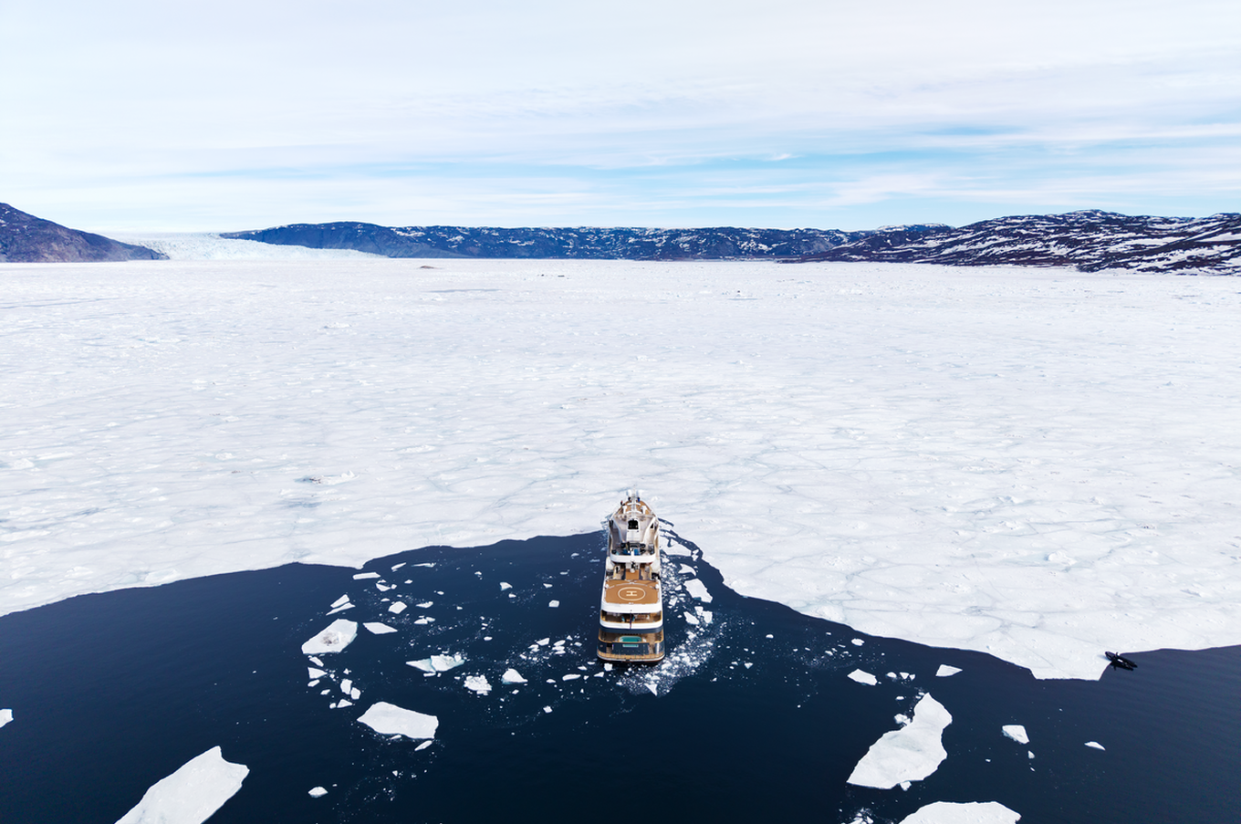Aqua Lares Svalbard